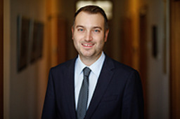 Dr. Josef Zintl